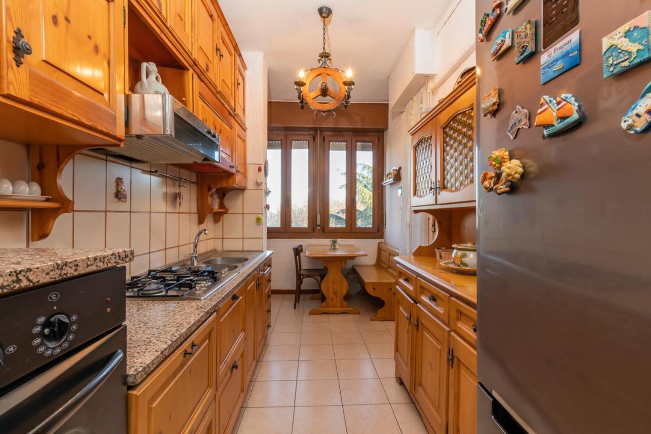 I Host Apartment - Ande 12 Milan Bagian luar foto